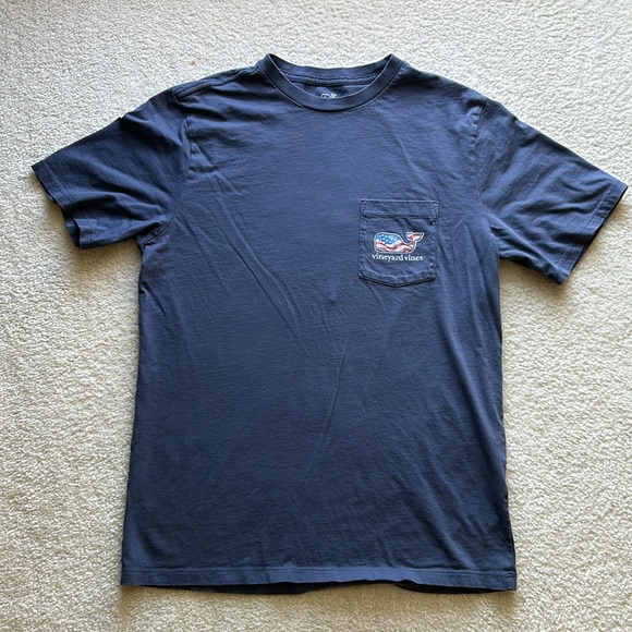 Vineyard Vines T-Shirt - Picture 6 of 9